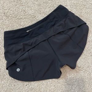 Lululemon Speed Up Low Rise 2.5” Short